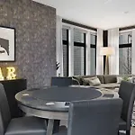 The Hawkins House - Walk To Gulch, Rooftop Views! * Nashville