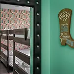 Disco Cowgirl Broadway 2miles - 8 Q Beds - Rooftop - Omg *