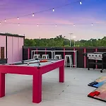 Disco Cowgirl Broadway 2miles - 8 Q Beds - Rooftop - Omg * Nashville