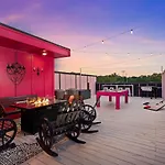Disco Cowgirl Broadway 2miles - 8 Q Beds - Rooftop - Omg Holiday home