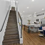 Holiday home 3 Miles To Broadway -garage, Patio, Walk To Shops Nashville