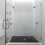 121 Floor 1 Buyout By Avantstay Entire First Floor Buyout Of 121 Sleeps 16 Nashville