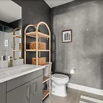 Apartment Odyssey *