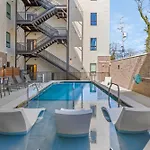 Upscale Music Row Corner Unit With Patio Rooftop With View And Gym *