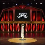 House Of Many Records - Brand New Spacious Luxury