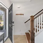 Holiday home Vibrant In The Nations With Garage Walk To Restaurants And Shops *