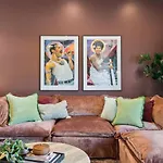 Vibrant In The Nations With Garage Walk To Restaurants And Shops Nashville