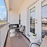 Vibrant In The Nations With Garage Walk To Restaurants And Shops * Nashville