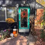 Apartment Cozy Retreat In Upscale Hills In West *
