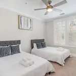 Ivory - Private Porch - Walk To Centennial Park