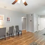 Birds Nest-Sleeps 24-Mins To Geodis Park