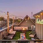 Two Adjacent Homes Sleeps 24 Only 3 Miles To Broadway