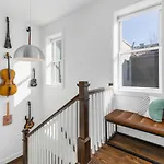 Holiday home Two Adjacent Homes In 12 South And Belmont Area Sleeps 20 People Nashville