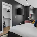 The Morrison - Karaoke Theater Backyard Oasis Holiday home Nashville