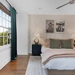 Holiday home The High Note - Spectacular Rooftop Walk To Gulch *