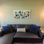 Riverside Retreat Near 5 Points Holiday home *