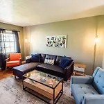 Riverside Retreat Near 5 Points Nashville