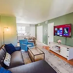 Riverside Retreat Near 5 Points Holiday home Nashville