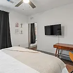 Mid-Century Charm In Midtown Nashville