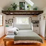 Dreamy Tiny House Cottage With Hot Tub And Garden Patio