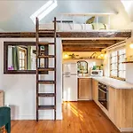 Dreamy Tiny House Cottage With Hot Tub And Garden Patio
