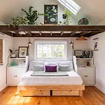 Dreamy Tiny House Cottage With Hot Tub And Garden Patio