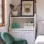 Holiday home Dreamy Tiny House With Hot Tub And Garden Patio Nashville
