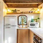 Dreamy Tiny House With Hot Tub And Garden Patio Nashville