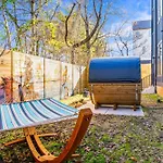 Holiday home Rooftop Hot Tub Game Barrel Sauna *