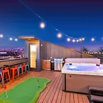 Holiday home Rooftop Hot Tub Game Barrel Sauna