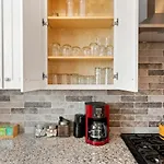 2 Chic Townhomes Near Geodis Sleeps 22 Nashville