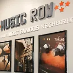 Holiday home The Sound Wave On Music Row Close To Broadway W Pool Nashville