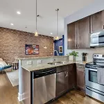 Broadway Blues At Lofts At Vandy West End Holiday home
