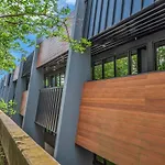 Chic New Condo Near Dt Nashville