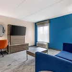 Express & Southeast - Antioch By Ihg Hotel