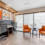 Hotel Express & Southeast - Antioch By Ihg 3*