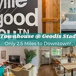 Spacious Home By Geodis Park, 23 Mi To Broadway