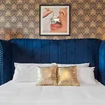 Holiday home 5 Star Stay! Rooftop Hot Tub Walk To Gulch Nashville