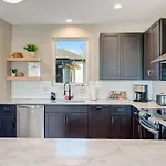 Private Roof Deck - Game - Broadway In 10 Nashville