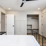 The Nomad By Avantstay Modern Comfort Near Downtown