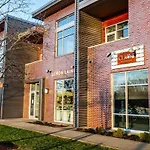 East Getaway - Walk To Parks Golf & Music Spots * Nashville
