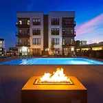 Sleeps 24 4 Modern Midtown Apartments W Gym Pool Walkable To Shops Eats