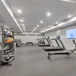 Hyve-retro Modern-full Gym-walk To Broadway