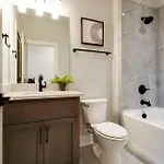 West End Dreams-2 Homes-6 Mins To Broadway Nashville