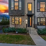 The Southern Lady & Gentleman - Rooftop Patios *