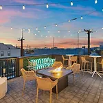 The Southern Lady & Gentleman - Rooftop Patios Holiday home *