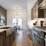 West End Escape - New Build With Rooftop Views Nashville