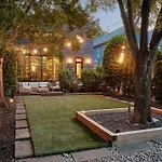 Chic 4Br With Fenced Yard, Walk To Dining, Parking, 5 Mins To Nissan Stadium, Less Than 10 Mins To Broadway, Workspace, Parking, 24 Hr Hospitality, Great For Families