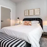 Two Side By Side Homes - Min To Vandy 3min To Bars Holiday home *