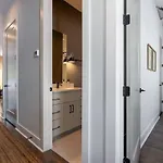 Whiskey In A Wine Glass-country Inspired Nash Holiday home
